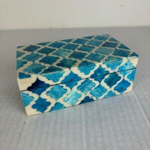 Moroccan Pattern Inlaid Jewelry Box in Turquoise